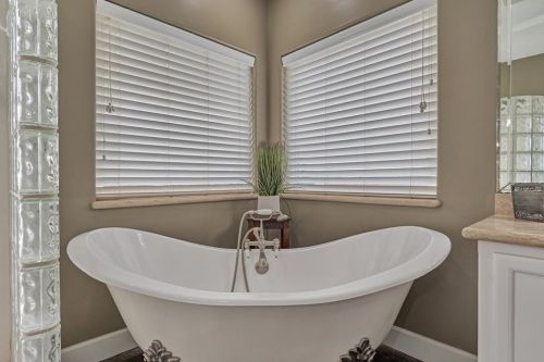 18933 Hbr Side Blvd, Montgomery TX 77356-3224 exterior