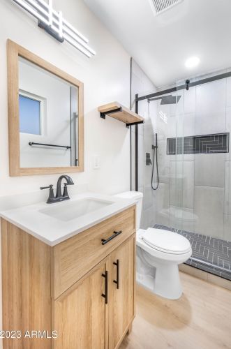 3350 Bloomfield Rd, Phoenix AZ 85032-7364 exterior