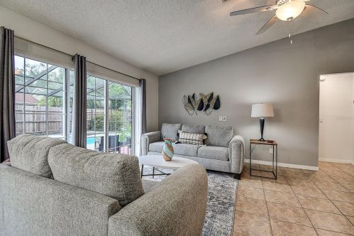 9759 Fox Hollow Rd, Tampa FL  33647-1831 exterior