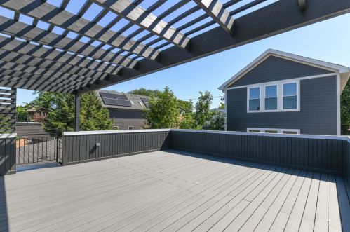 3642 Artesian Ave, Chicago IL  60618-4708 exterior