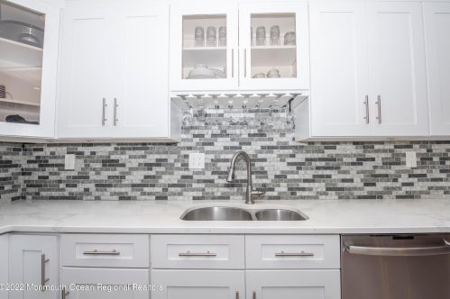 1 Gladstone Ave, Lakehurst NJ 08759-6626 exterior