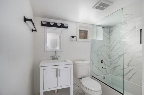 369 Adelle St, Atlanta GA  30315-6601 exterior