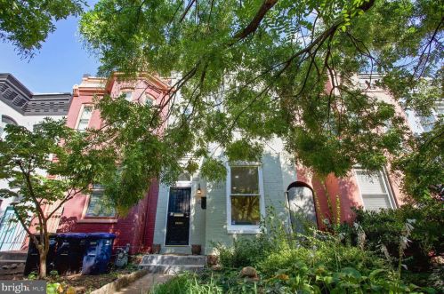 425 5th St, Washington, DC 20003-2052