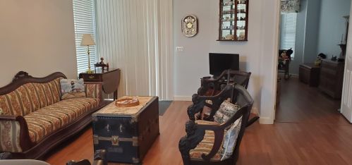 689 Treasure Cv, Fort Pierce FL 34986-3438 exterior