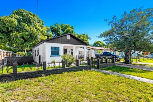 3317 Aileen St, Tampa, FL 33607-1811