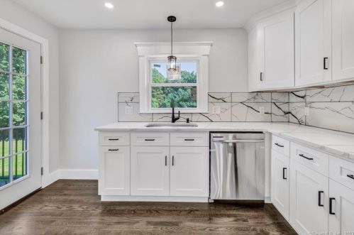 223 Wheelers Farms Rd, Milford CT 06461-1820 exterior