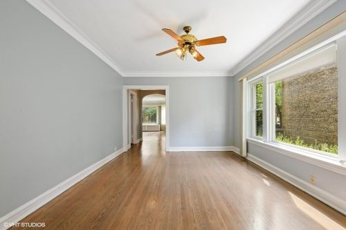 6710 Artesian Ave, Chicago IL 60645-5301 exterior