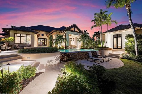 655 Bougainvillea Rd, Naples FL 34102-5545 exterior