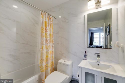 1503 19 St, Philadelphia PA 19145-1440 exterior