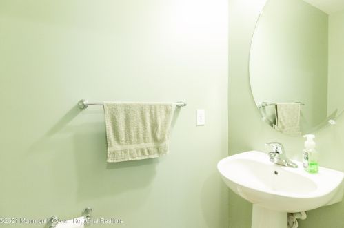 205 Yale Blvd, Red Bank NJ 07702 exterior