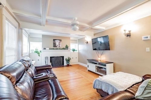 103 Birchwood Ave, Springfield MA  01106-1107 exterior