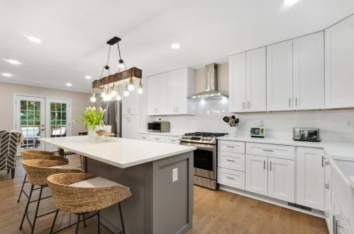 120 Finchley Ct, Atlanta GA  30328-2034 exterior