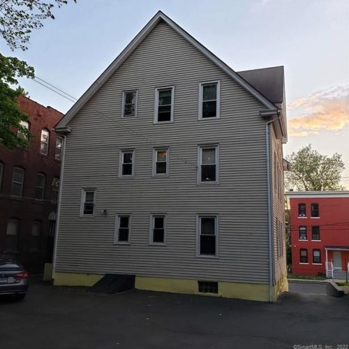 192 Glen St, New Britain, CT 06051-3028