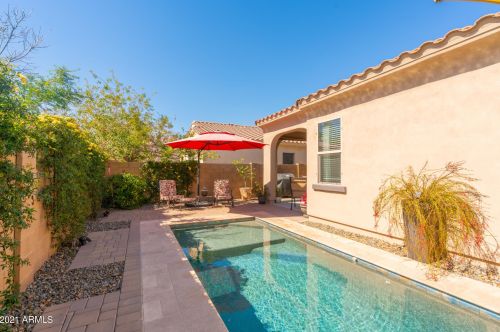 253 Jade Dr, Chandler AZ 85286-1646 exterior