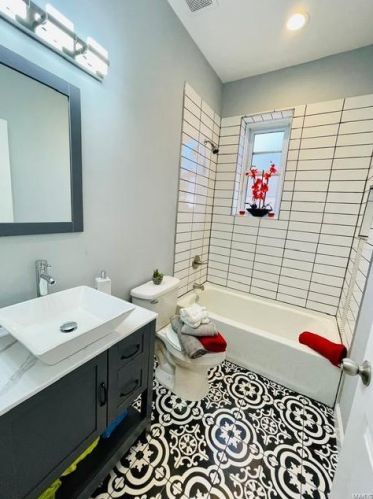 3710 French Ave, Saint Louis MO 63116-4045 exterior