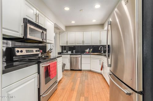 6612 10 Ave, Phoenix AZ 85007-2318 exterior