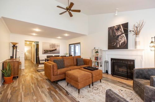 2713 Northwood Dr, Mishawaka, IN 46545-3301