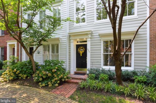 426 Fayette St, Alexandria, VA 22314-2229