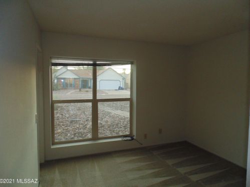 10600 Breckinridge Dr, Tucson AZ 85730-5018 exterior