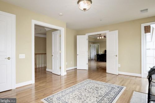 204 Deep Trail Ln, Rockville MD  20850-7753 exterior