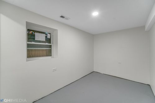 3750 Cermak Rd, Chicago IL  60623-3013 exterior