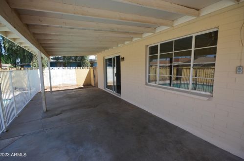 6824 38th Dr, Phoenix AZ  85041-6193 exterior