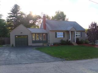 256 Russell St, Manchester NH  03104-3331 exterior