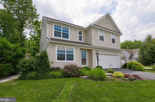 715 Bridle Wreath Ln, Lancaster, PA 17601-1232