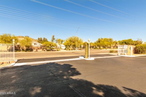 18240 21st St, Phoenix AZ  85022-1443 exterior