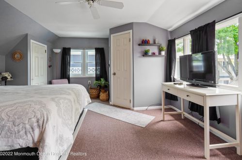 1231 Fleming Ave, Point Pleasant Beach NJ 08742-4040 exterior