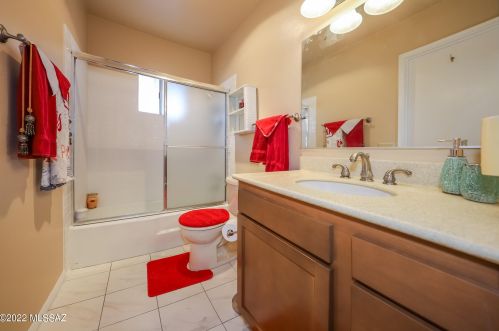 981 Abrego Dr, Green Valley AZ 85614-3637 exterior