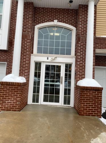 612 Doral Ct, Piscataway NJ  08854-6705 exterior