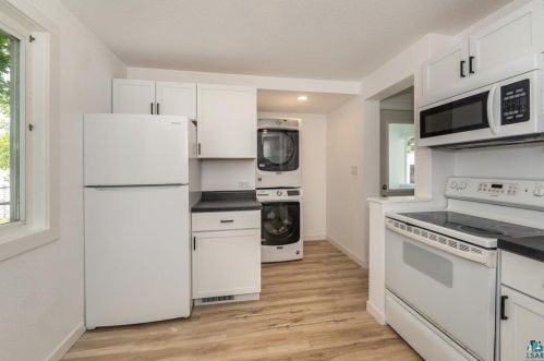 9 67th Ave, Duluth MN 55807-2227 exterior