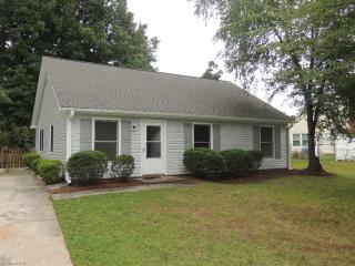 5313 Carolwood Dr, Greensboro, NC 27407-2826