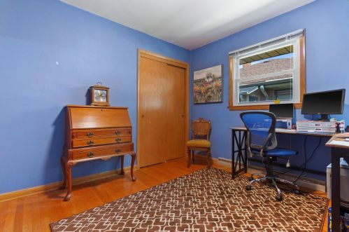 3837 75th St, Milwaukee WI 53220-1723 exterior