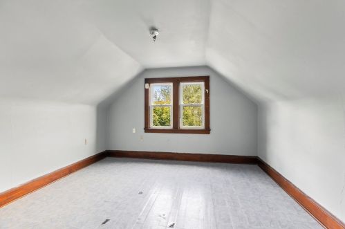 2029 11 St, Milwaukee WI 53204-3827 exterior