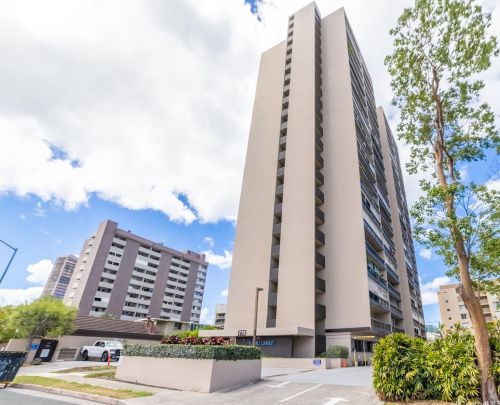 775 Kinalau Pl, Honolulu HI  96813-2612 exterior