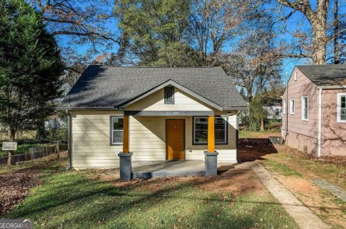 1401 Mcclelland Ave, Atlanta GA  30344-1610 exterior