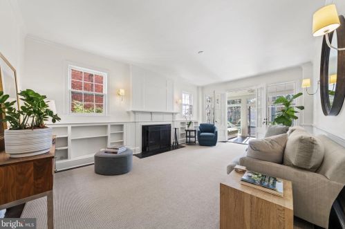 3324 Reservoir Rd, Washington DC  20007-2311 exterior