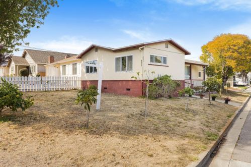 353 Cedar St, Millbrae, CA 94030-2004