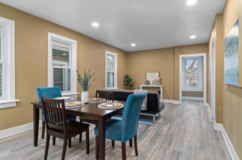 2540 Booth St, Milwaukee WI 53212-2907 exterior