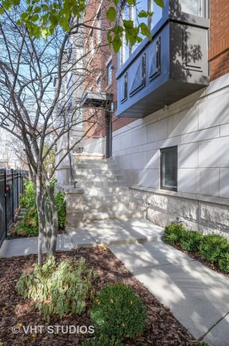 735 Kingsbury St, Chicago, IL 60654-6762