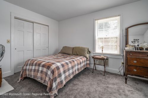 6 Jones Rd, Lacey NJ 08731-3611 exterior