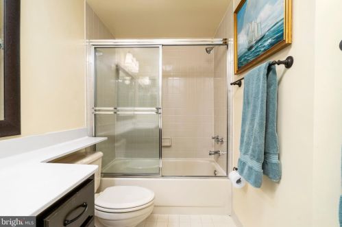 3803 Courtland Cir, Alexandria VA 22305-2061 exterior