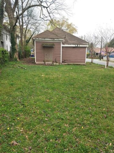 907 Beecher St, Atlanta GA 30310-2719 exterior