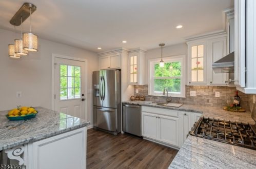 717 Kline Pl, Bridgewater NJ  08807-3134 exterior