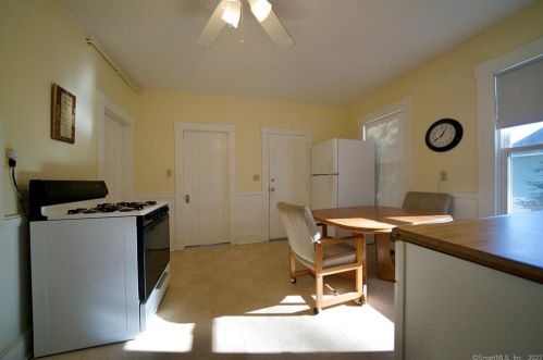 9 Fairview St, New Britain CT 06051-2707 exterior