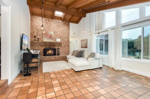 13561 Malena Dr, Tustin CA 92780-1914 exterior