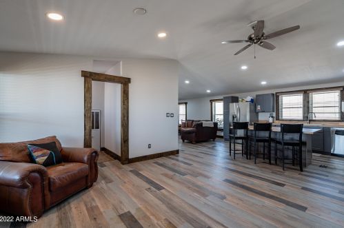 39510 12th St, Phoenix AZ  85086-7336 exterior