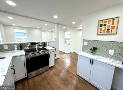 3101 Memorial St, Alexandria VA 22306-1542 exterior